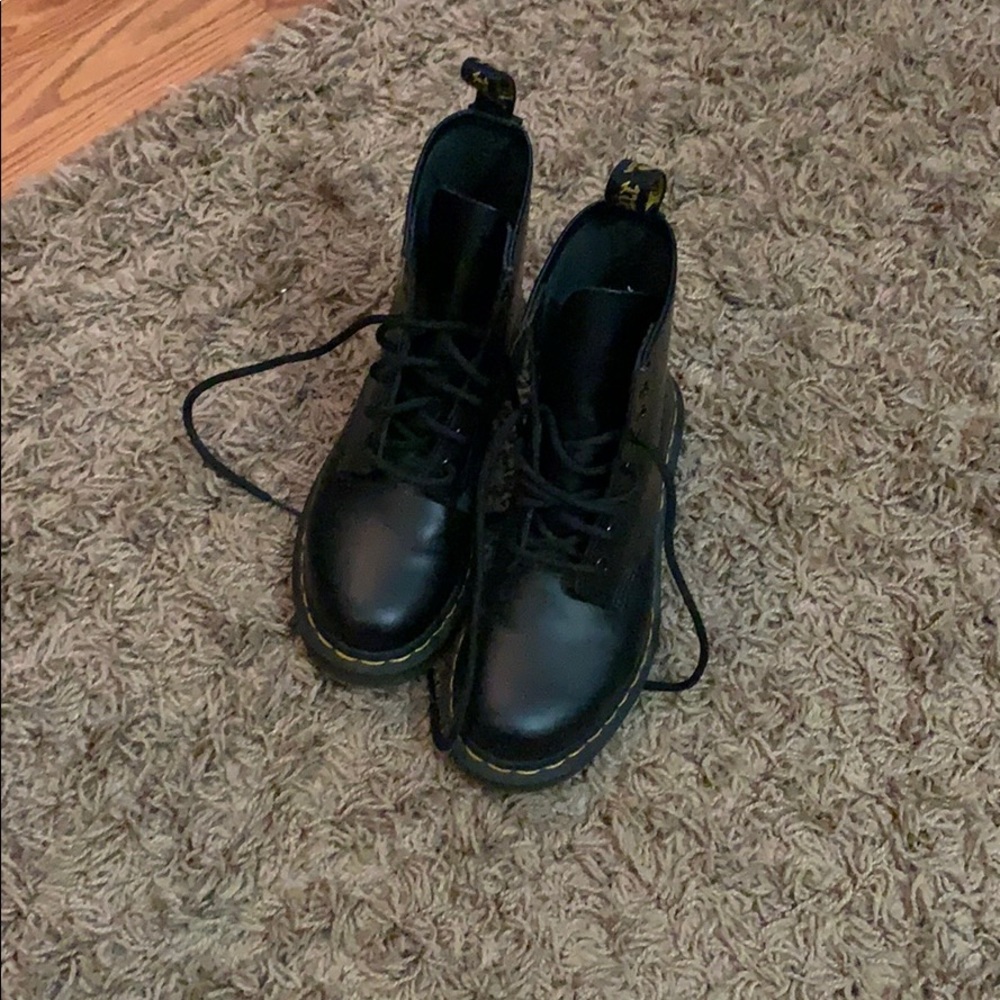 Used 1460s Doc Martens in Smooth Leather